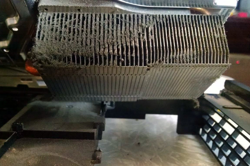 Пыль на радиаторе Xbox 360